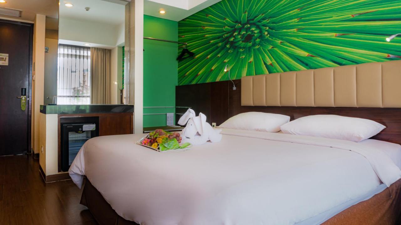 Hotel Primebiz Cikarang Exterior foto